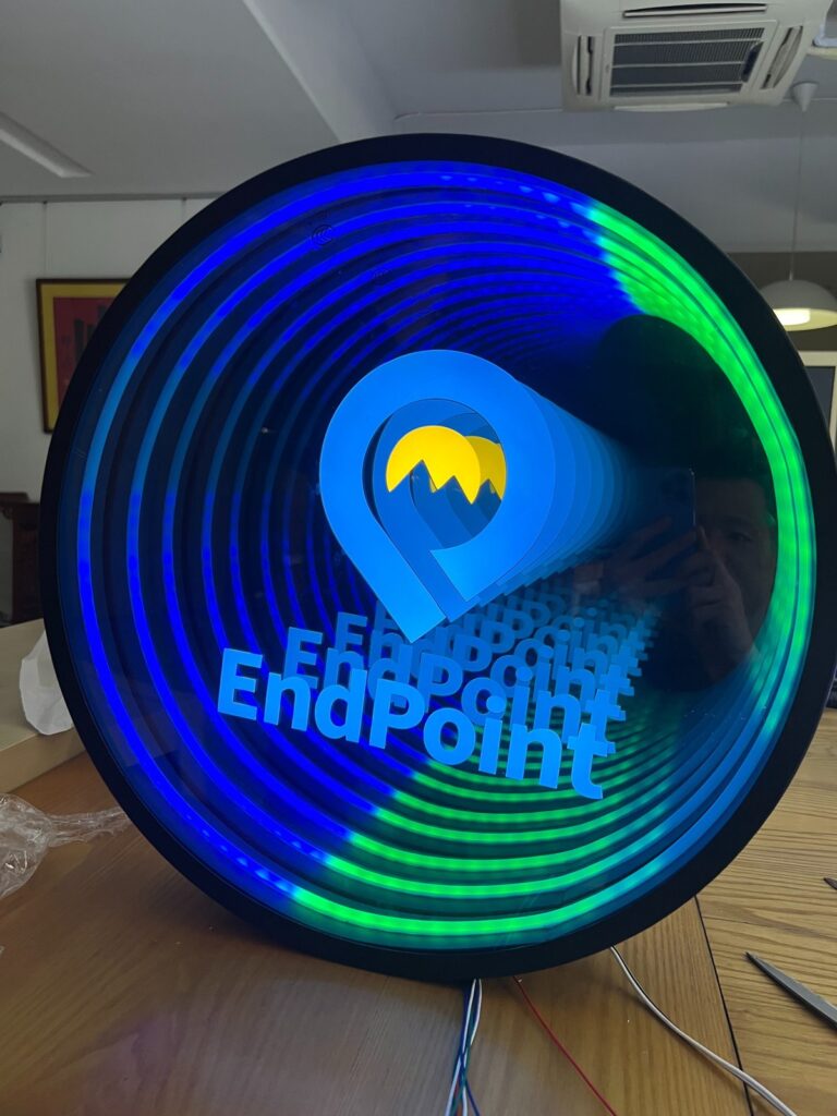 Round 3D infinity mirror LED prototype