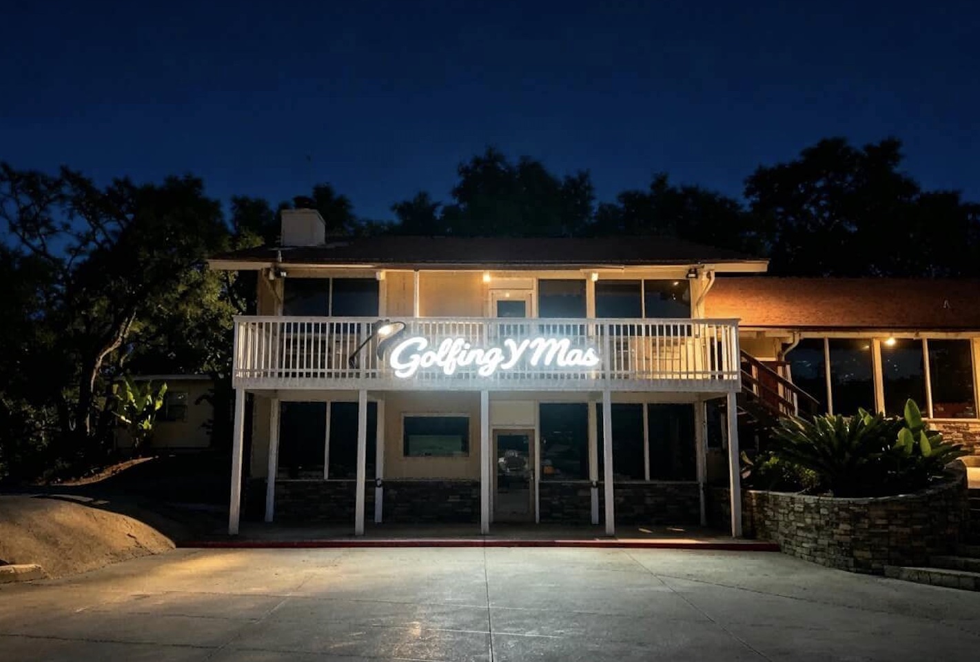 Custom front-lit channel letters for a golf storefront in Escondido, California